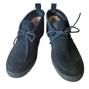 Ugg Black Suede and Sherpa Booties Ankle Boots Lace Up Size 10